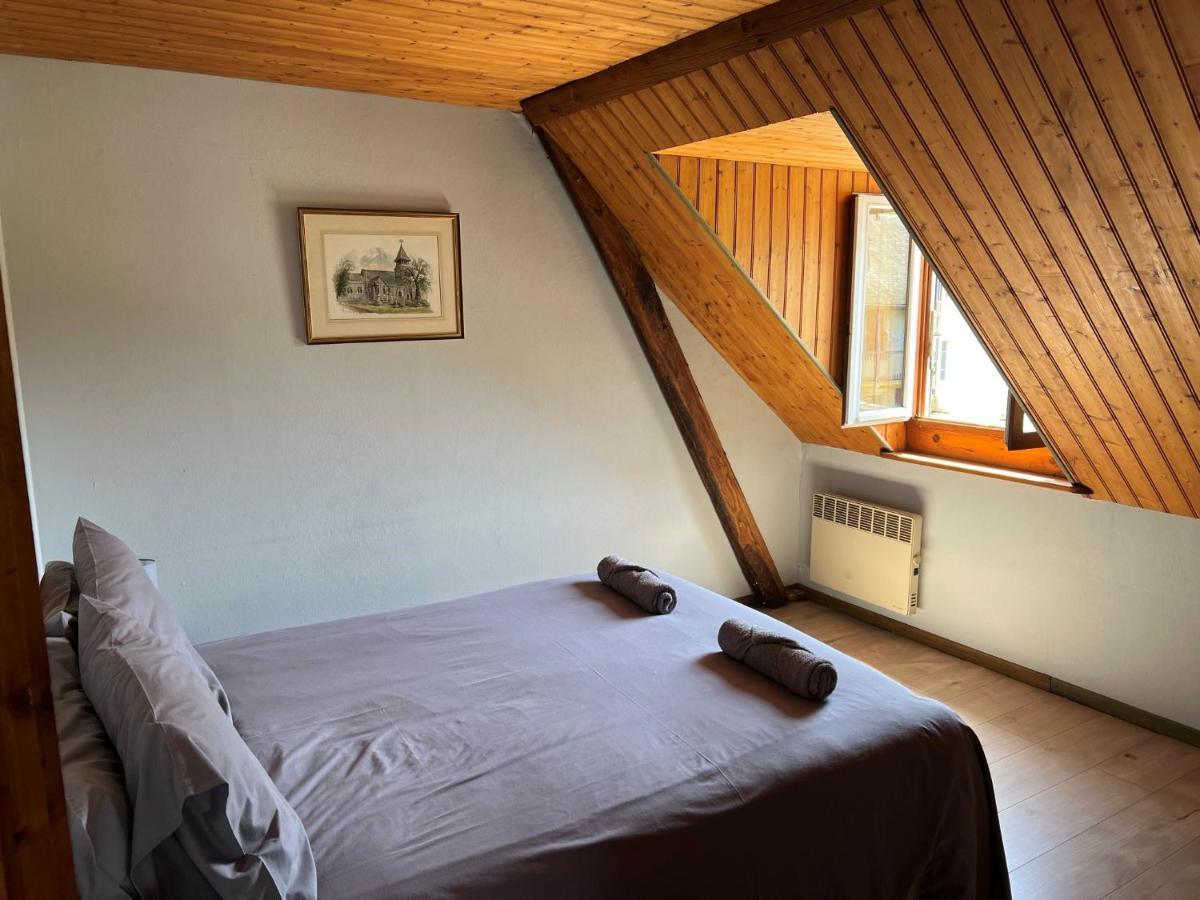 Top Floor Apartment With Mountain Views In The Centre Of Argeles Gazost Eksteriør billede